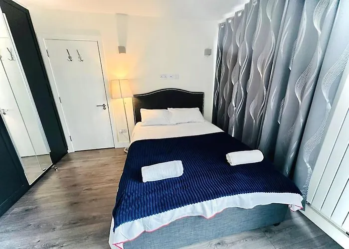 Luxurious 2 Bedroom Flat In Central London